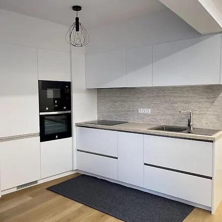Precioso Y Acogedor Apto. En Noia. Recien Renovado Apartman