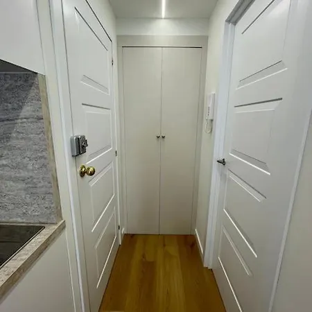 Precioso Y Acogedor Apto. En Noia. Recien Renovado