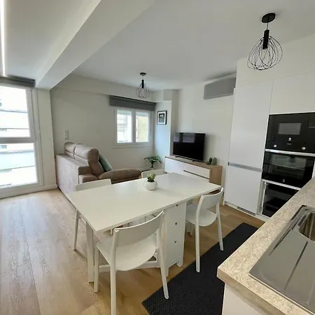 Апартаменты Precioso Y Acogedor Apto. En Noia. Recien Renovado Нойя