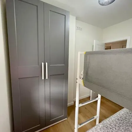 Apartment Precioso Y Acogedor Apto. En Noia. Recien Renovado *